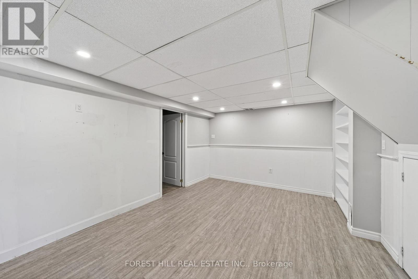 233 Rose Street, Barrie (Wellington), Ontario  L4M 2V3 - Photo 30 - S12484618