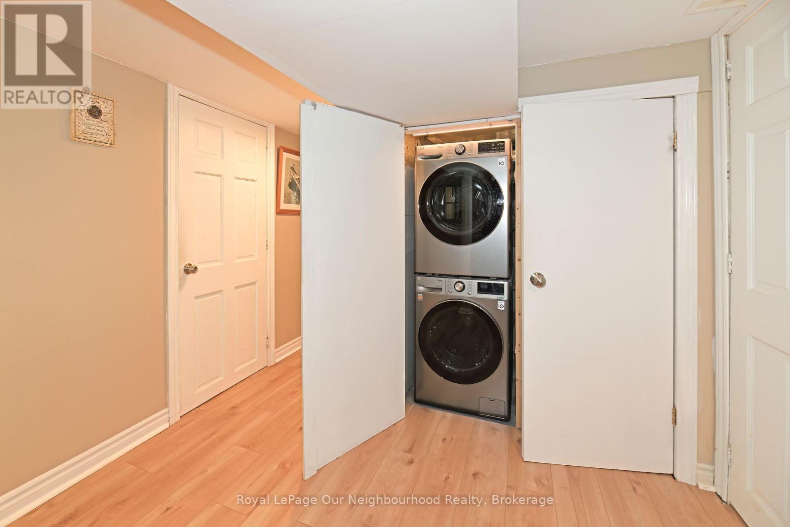 1275 Kingston Road, Toronto, Ontario  M1N 1P4 - Photo 17 - E12431487