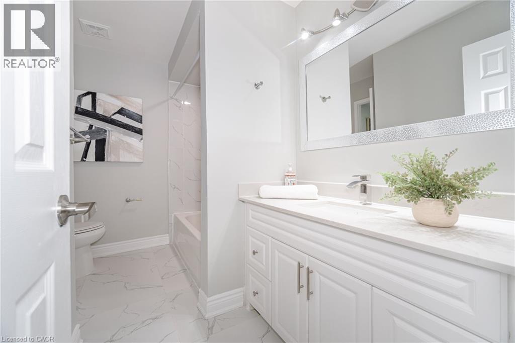 3525 Brandon Gate Drive Unit# 65, Mississauga, Ontario  L4T 3M3 - Photo 34 - 40764727