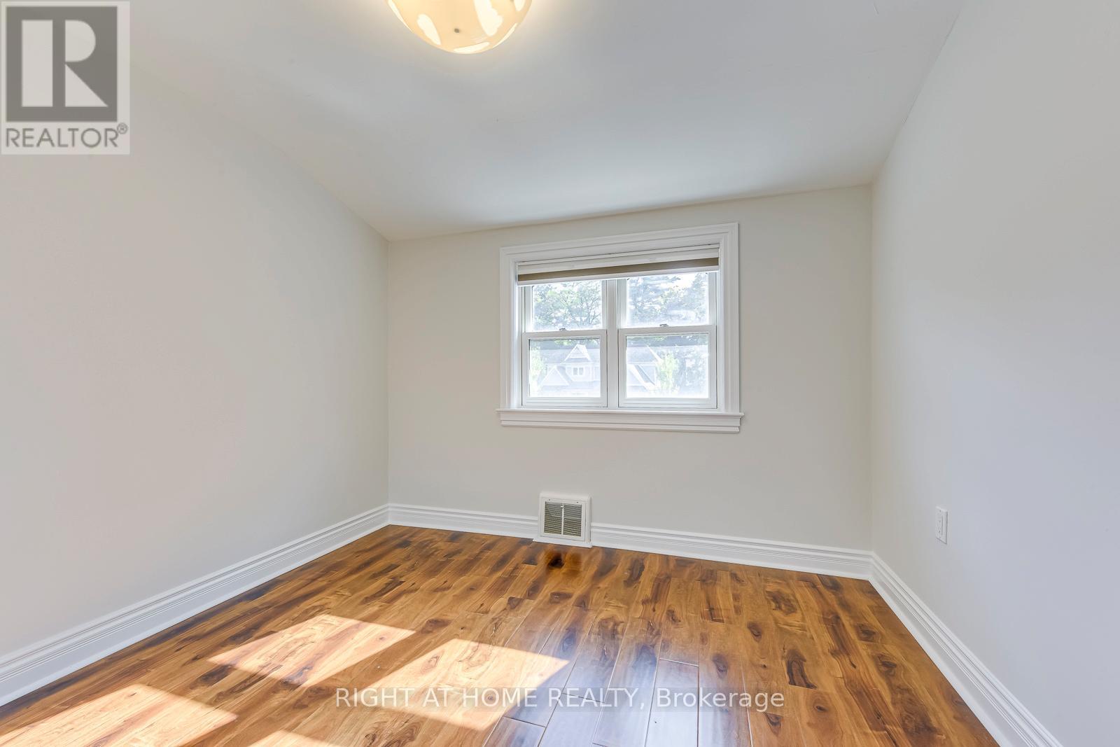 435 Maple Avenue, Oakville, Ontario  L6J 2J2 - Photo 31 - W12484602