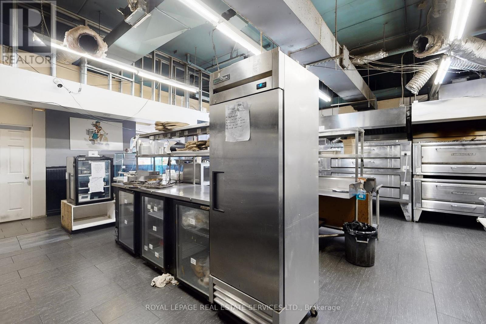 17 Commercial Street, Milton, Ontario  L9T 2H6 - Photo 19 - W12484633