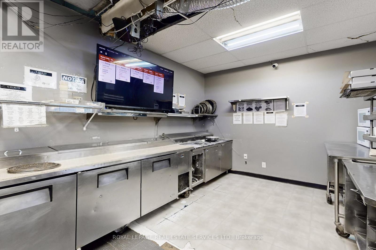 17 Commercial Street, Milton, Ontario  L9T 2H6 - Photo 21 - W12484633