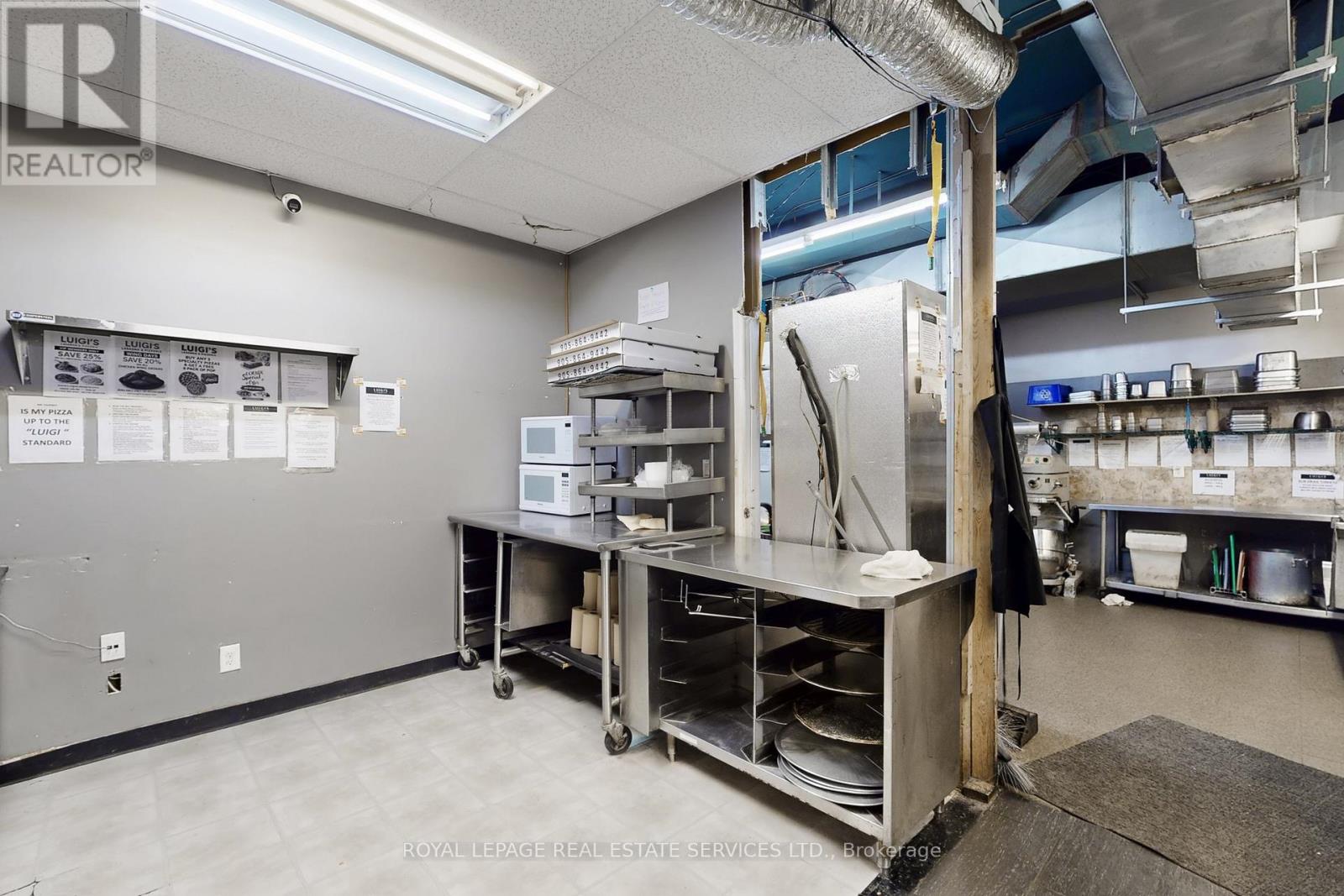 17 Commercial Street, Milton, Ontario  L9T 2H6 - Photo 22 - W12484633