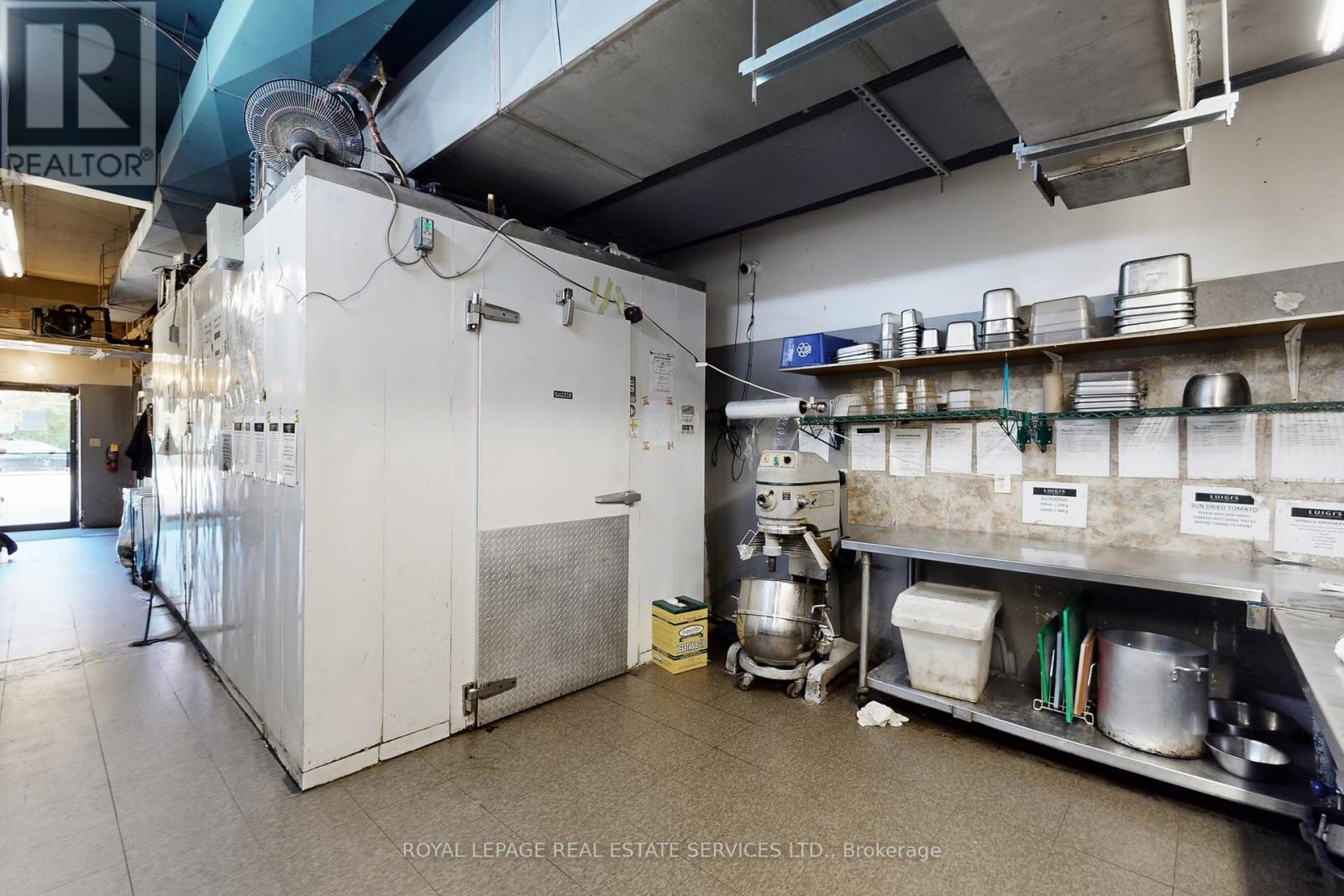 17 Commercial Street, Milton, Ontario  L9T 2H6 - Photo 23 - W12484633