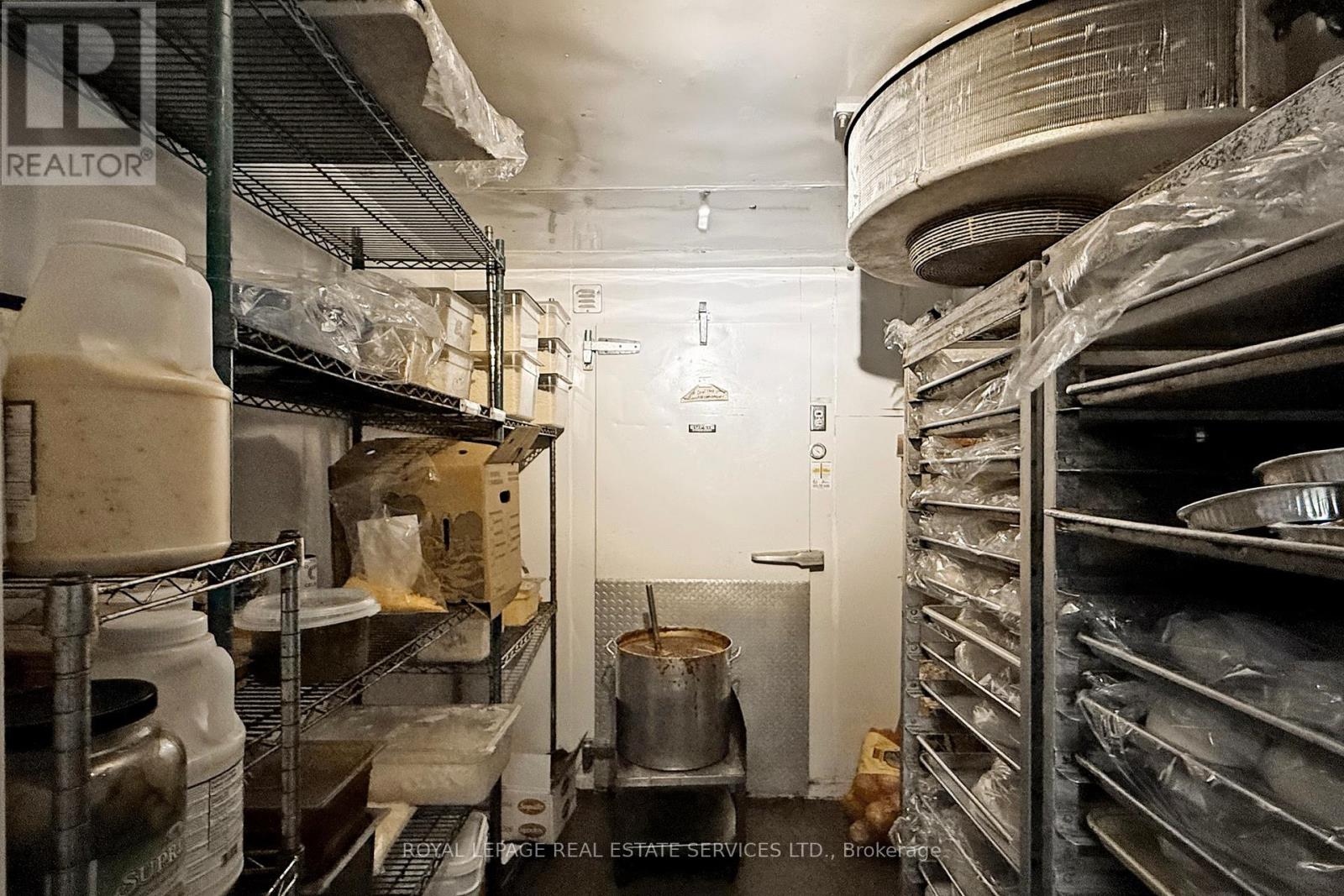 17 Commercial Street, Milton, Ontario  L9T 2H6 - Photo 25 - W12484633