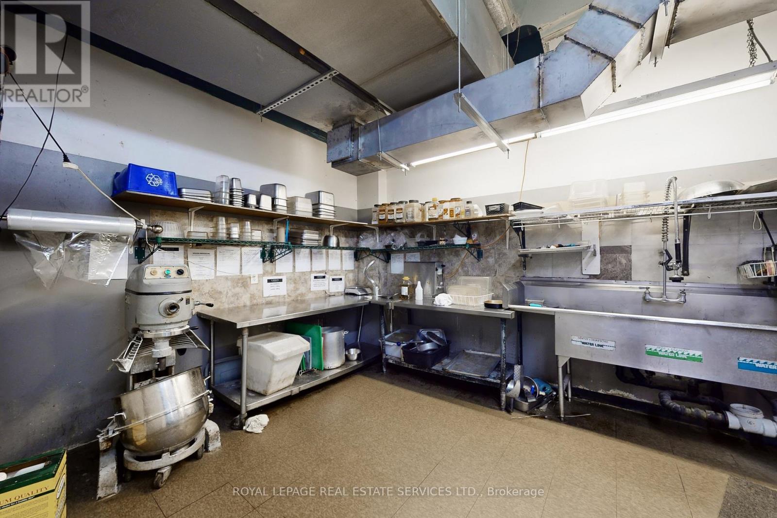 17 Commercial Street, Milton, Ontario  L9T 2H6 - Photo 28 - W12484633