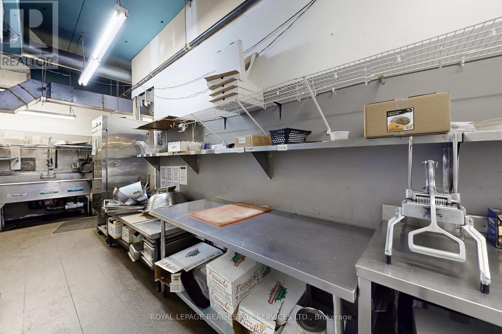 17 Commercial Street, Milton, Ontario  L9T 2H6 - Photo 30 - W12484633