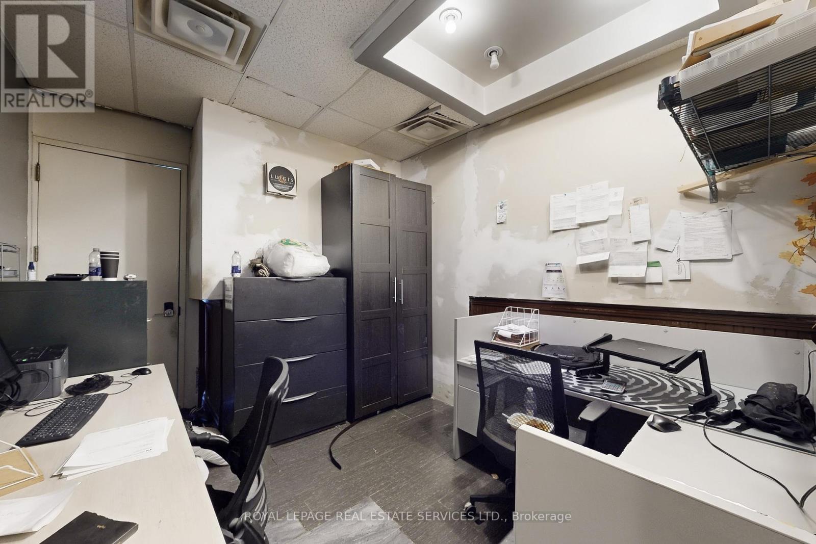 17 Commercial Street, Milton, Ontario  L9T 2H6 - Photo 34 - W12484633