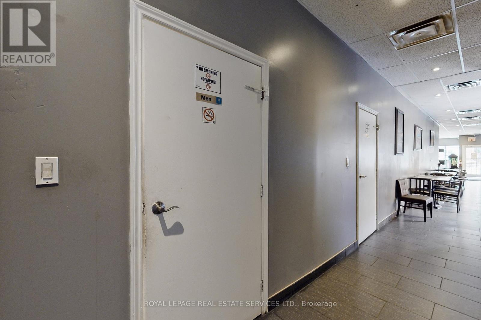 17 Commercial Street, Milton, Ontario  L9T 2H6 - Photo 36 - W12484633