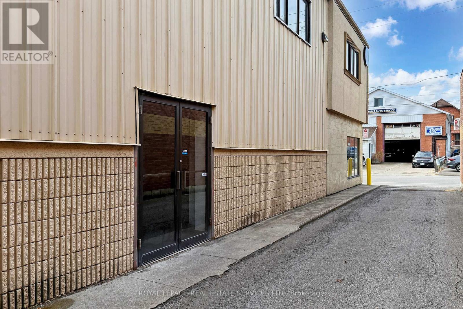 17 Commercial Street, Milton, Ontario  L9T 2H6 - Photo 41 - W12484633