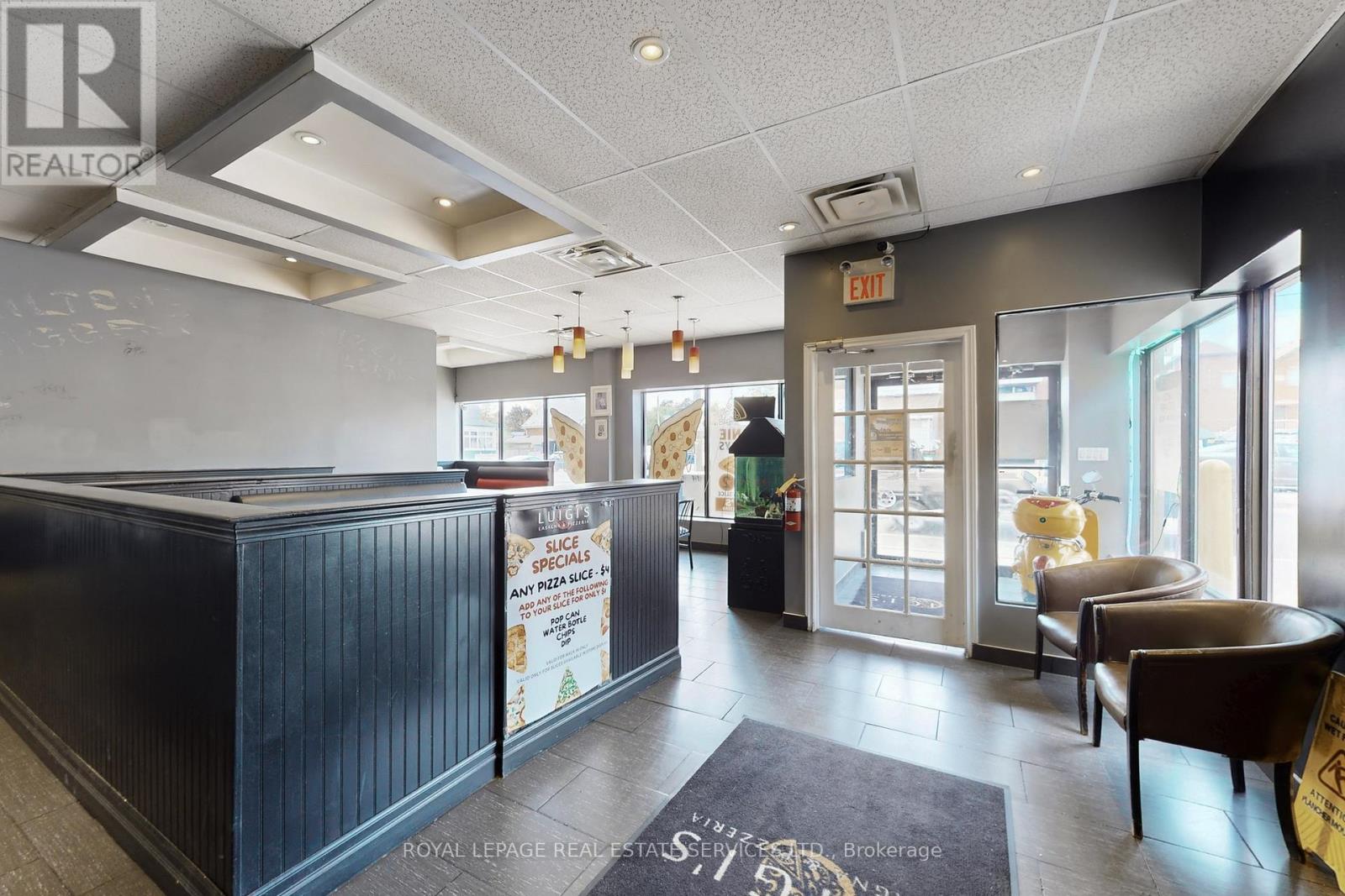 17 Commercial Street, Milton, Ontario  L9T 2H6 - Photo 5 - W12484633