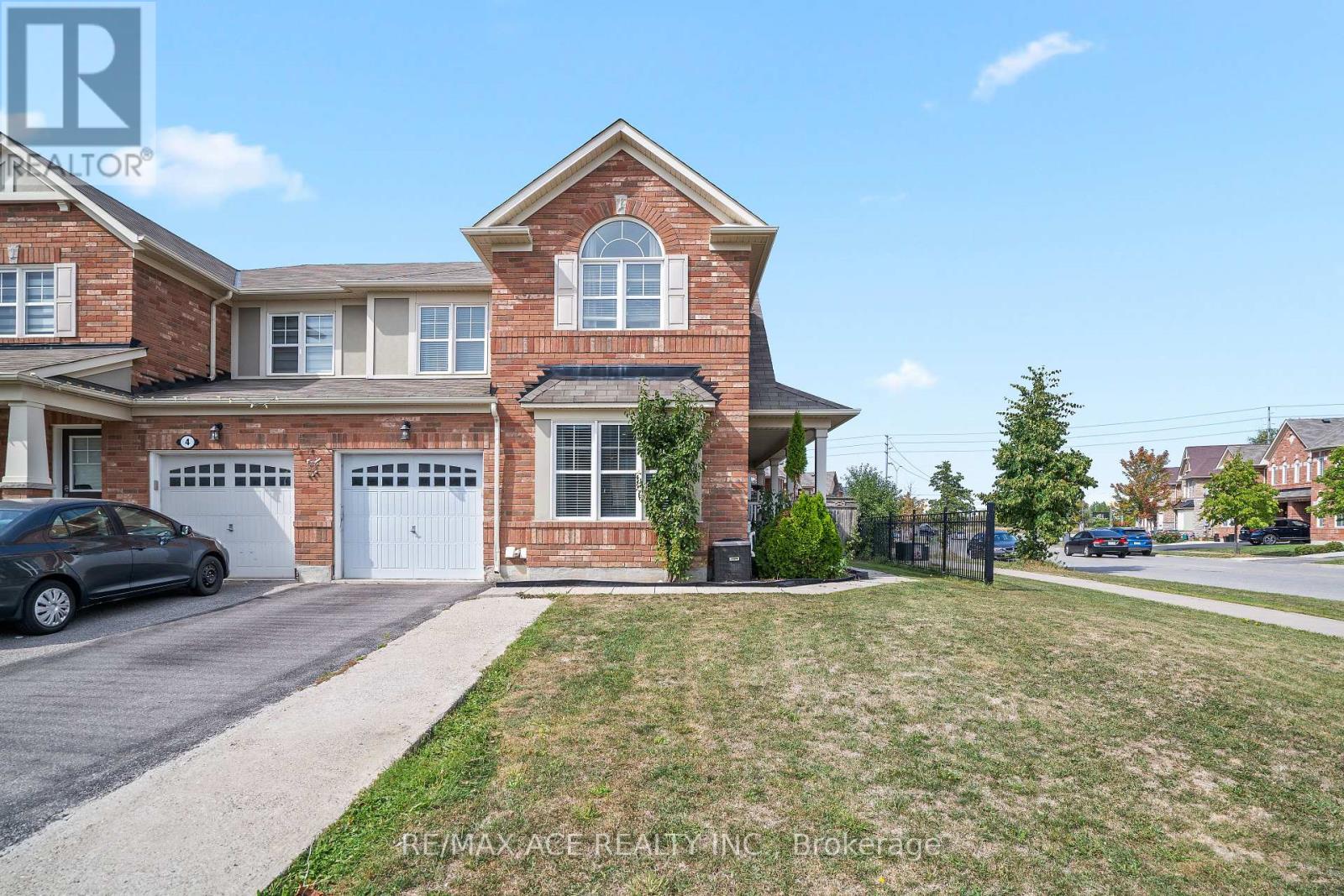 22 Apple Valley Way, Brampton, Ontario  L6P 0W4 - Photo 3 - W12484640
