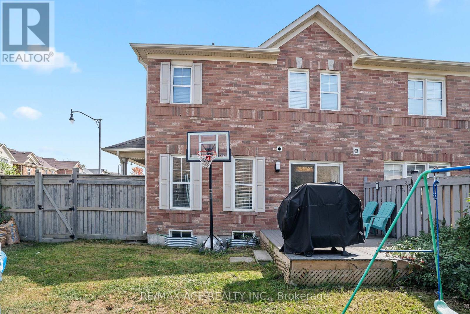 22 Apple Valley Way, Brampton, Ontario  L6P 0W4 - Photo 31 - W12484640