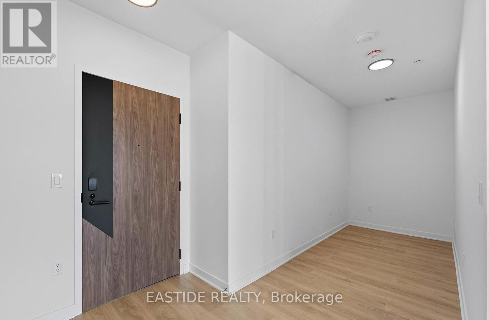 504 - 1037 The Queensway, Toronto, Ontario  M8Z 6C7 - Photo 4 - W12484652