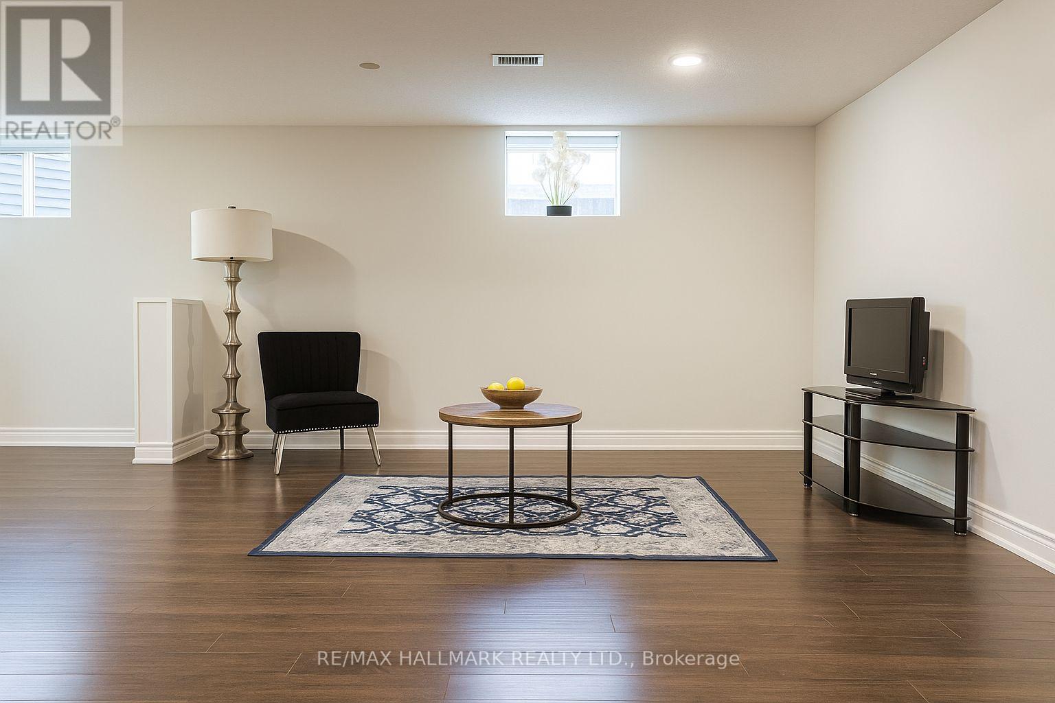 Bsm - 92 Weldrick Road E, Richmond Hill, Ontario  L4C 8T7 - Photo 2 - N12452876