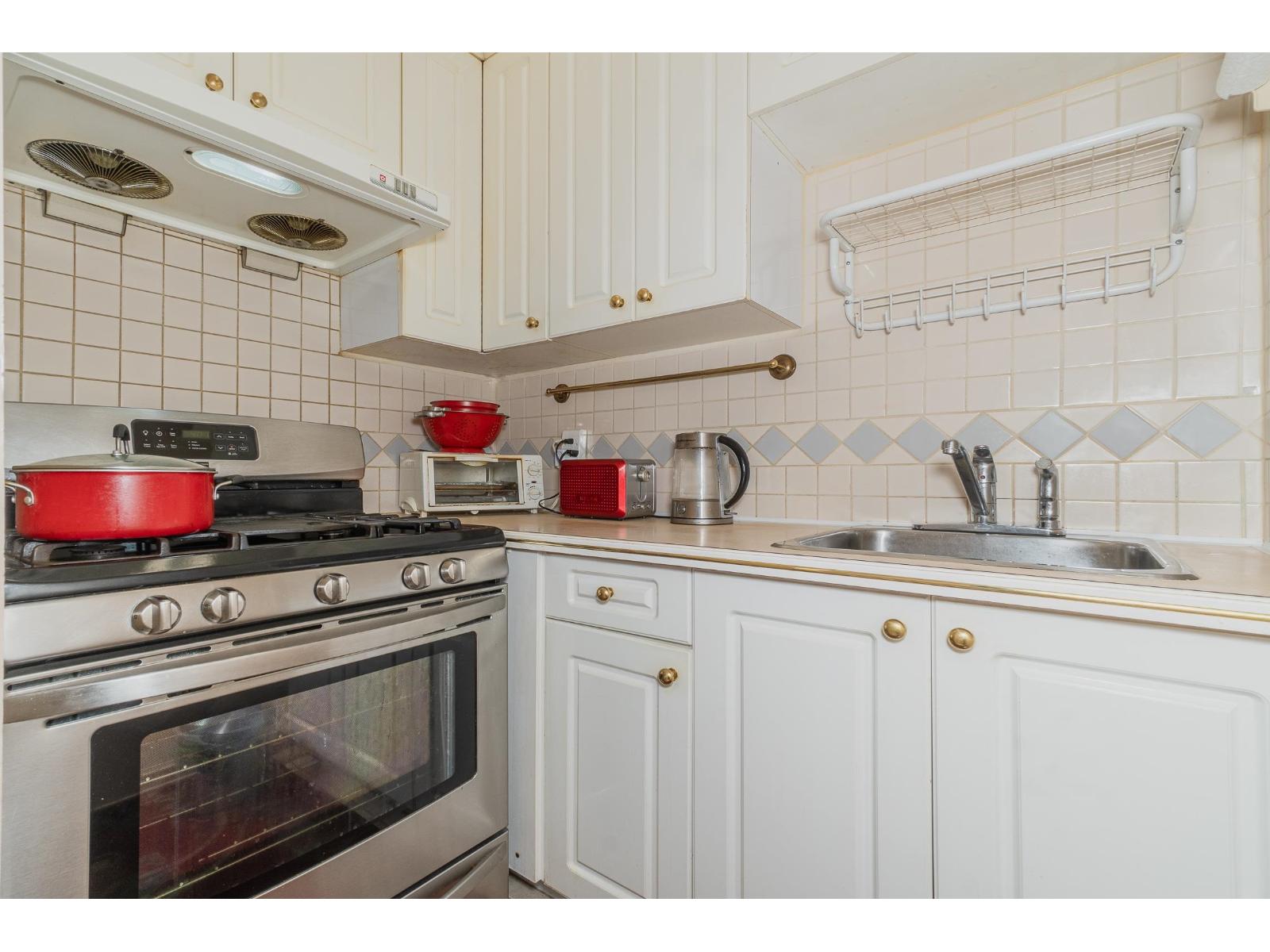 10970 155 Street, Surrey, British Columbia  V3R 0X6 - Photo 11 - R3062267