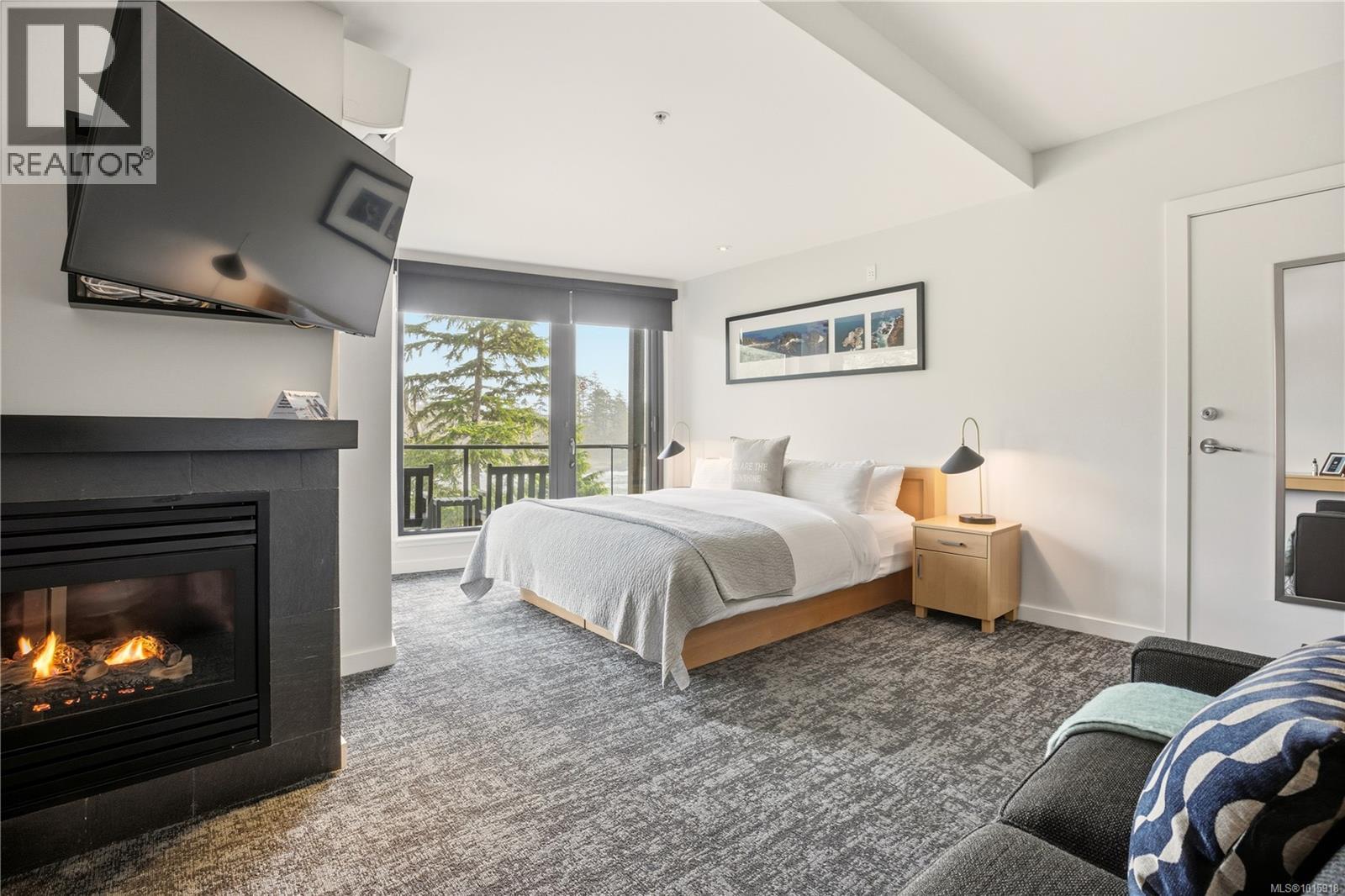 306 596 Marine Dr, Ucluelet, British Columbia  V0R 3A0 - Photo 4 - 1015918
