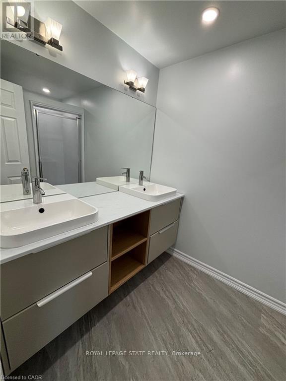 72 Stone Church Road W, Hamilton, Ontario  L9B 2H8 - Photo 12 - X12484604