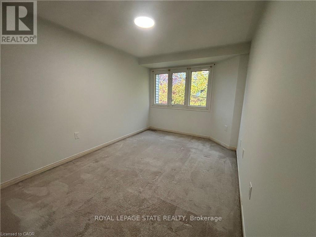 72 Stone Church Road W, Hamilton, Ontario  L9B 2H8 - Photo 13 - X12484604