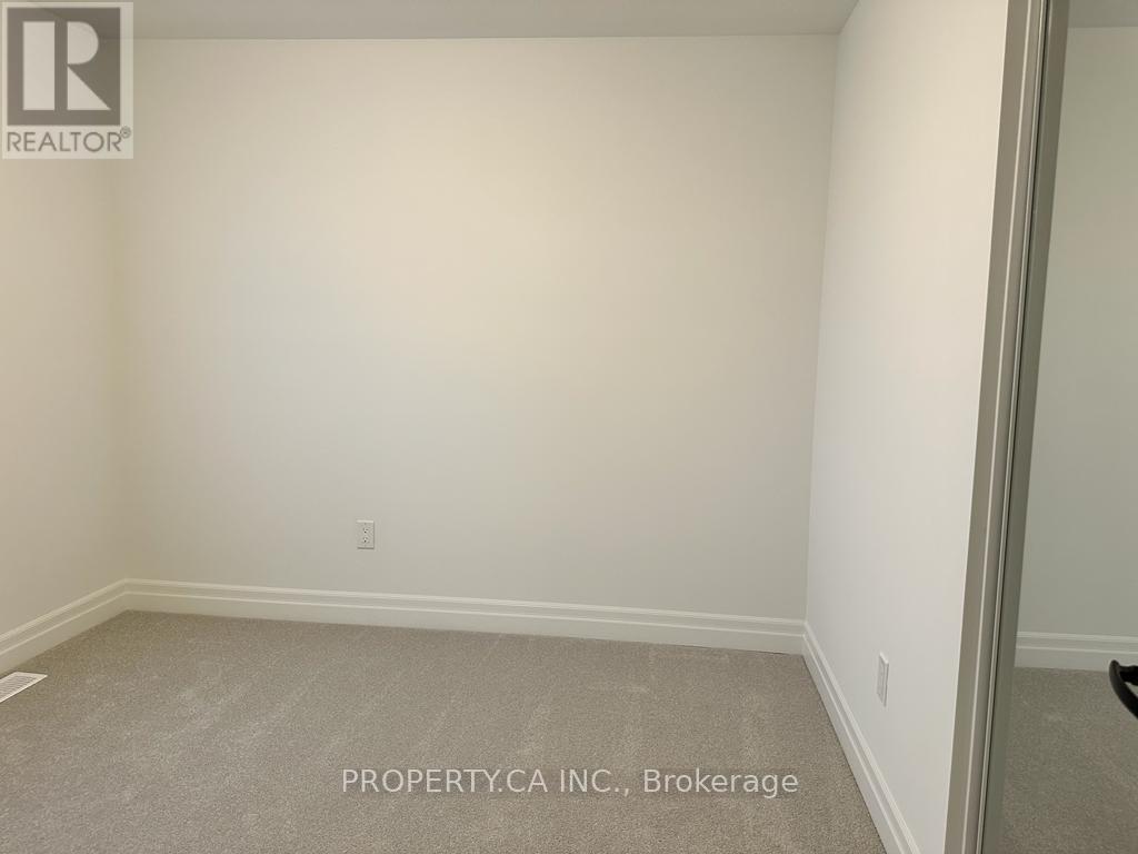 91 Histand Trail, Kitchener, Ontario  N2R 0S2 - Photo 13 - X12484608