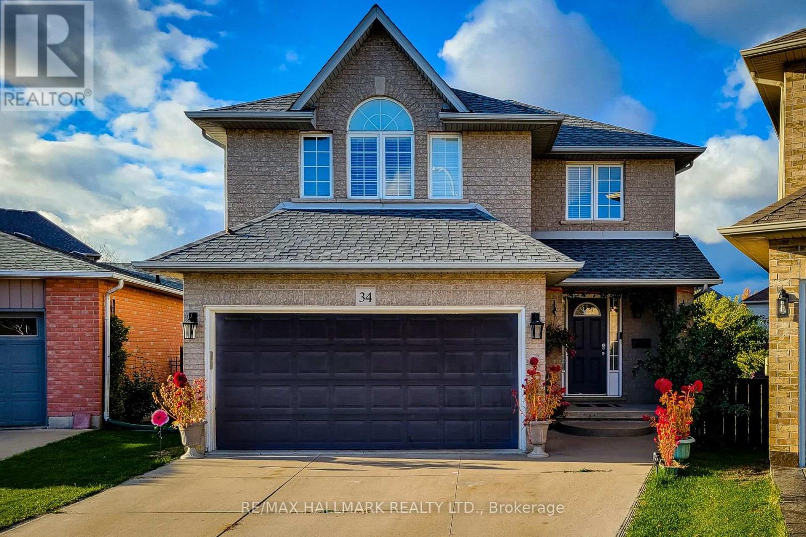 34 MARILYN COURT, Hamilton, Ontario