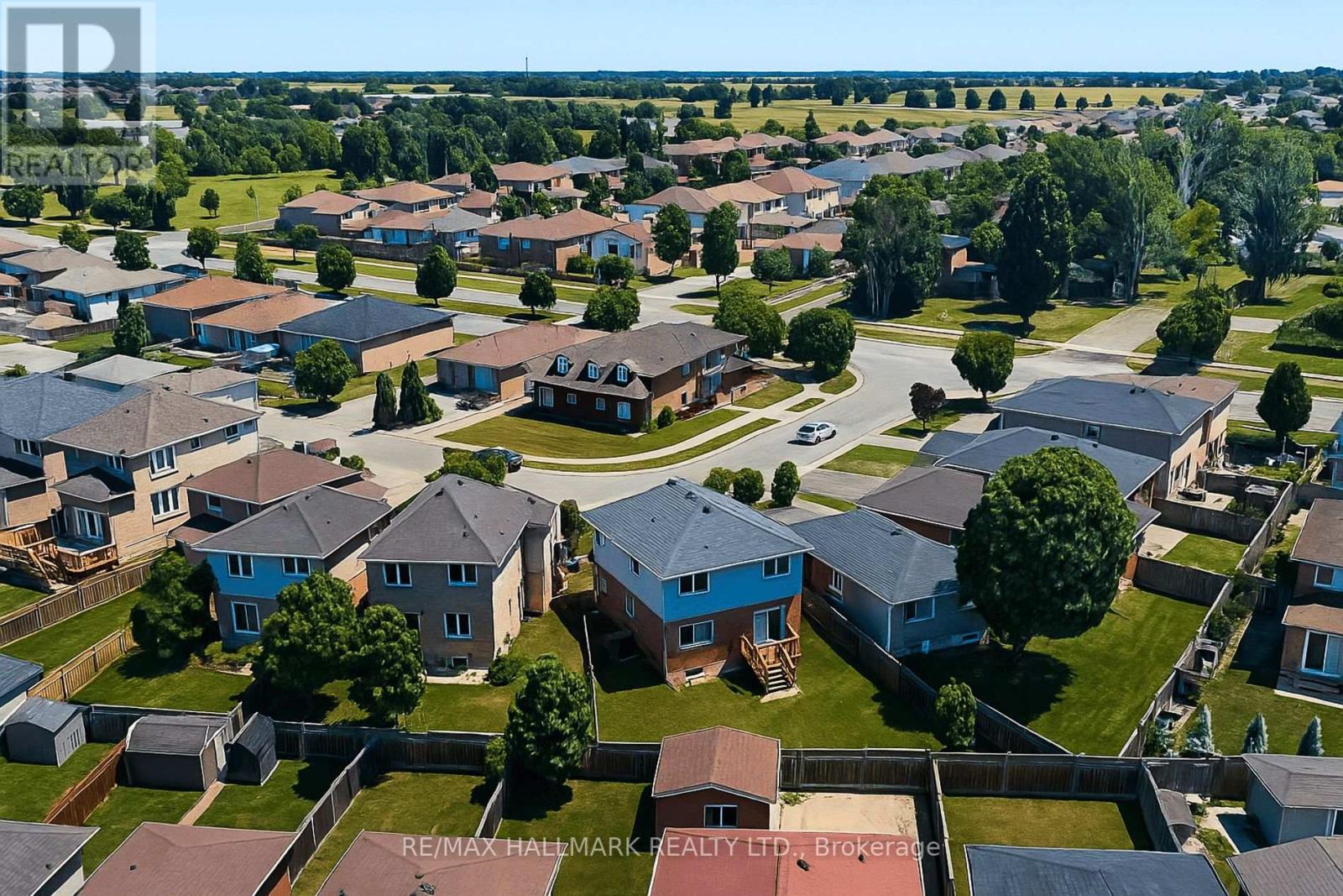 34 Marilyn Court, Hamilton, Ontario  L9B 2T5 - Photo 13 - X12484616