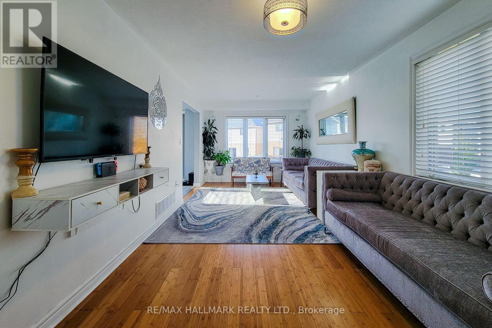 34 Marilyn Court, Hamilton, Ontario  L9B 2T5 - Photo 16 - X12484616