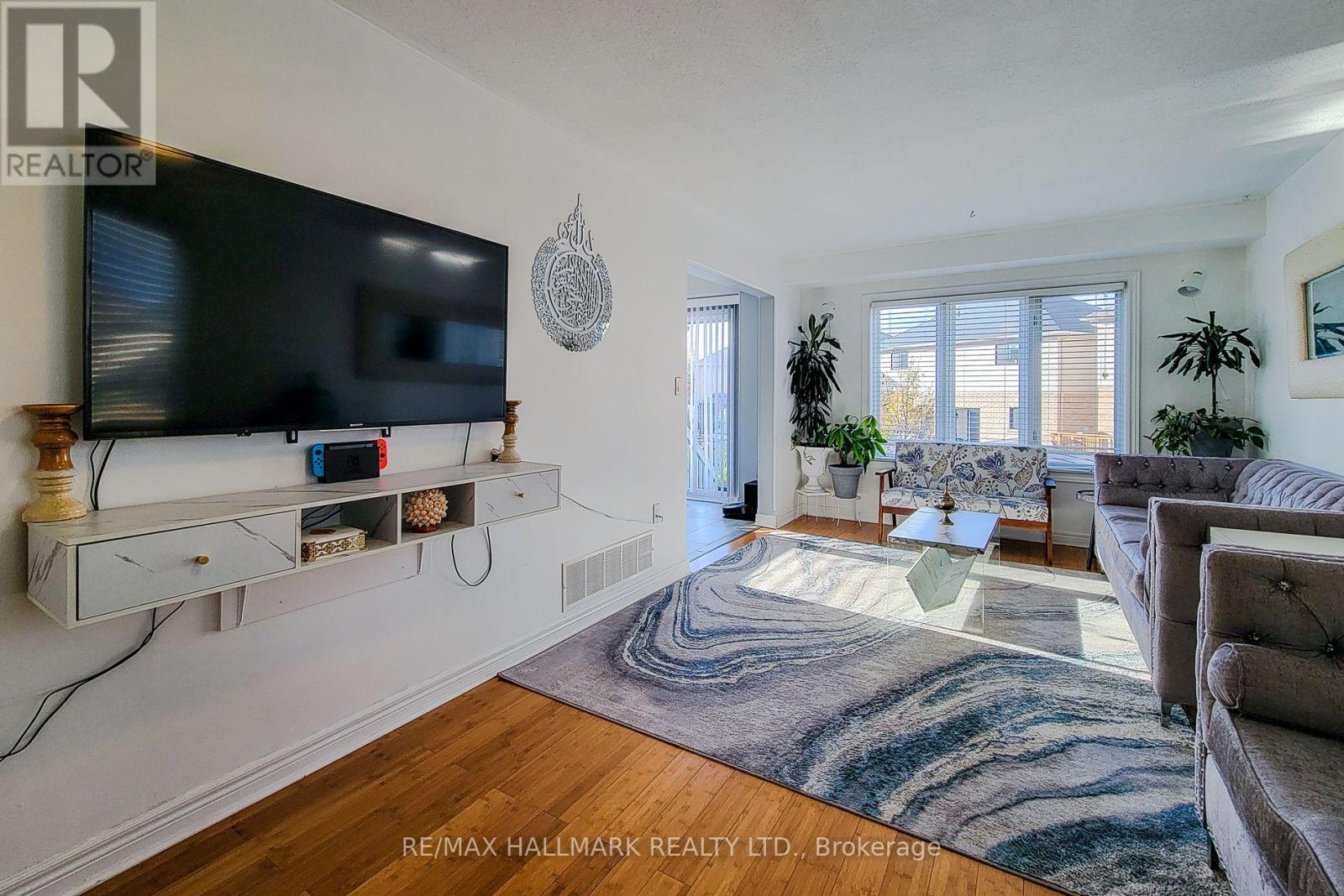 34 Marilyn Court, Hamilton, Ontario  L9B 2T5 - Photo 18 - X12484616