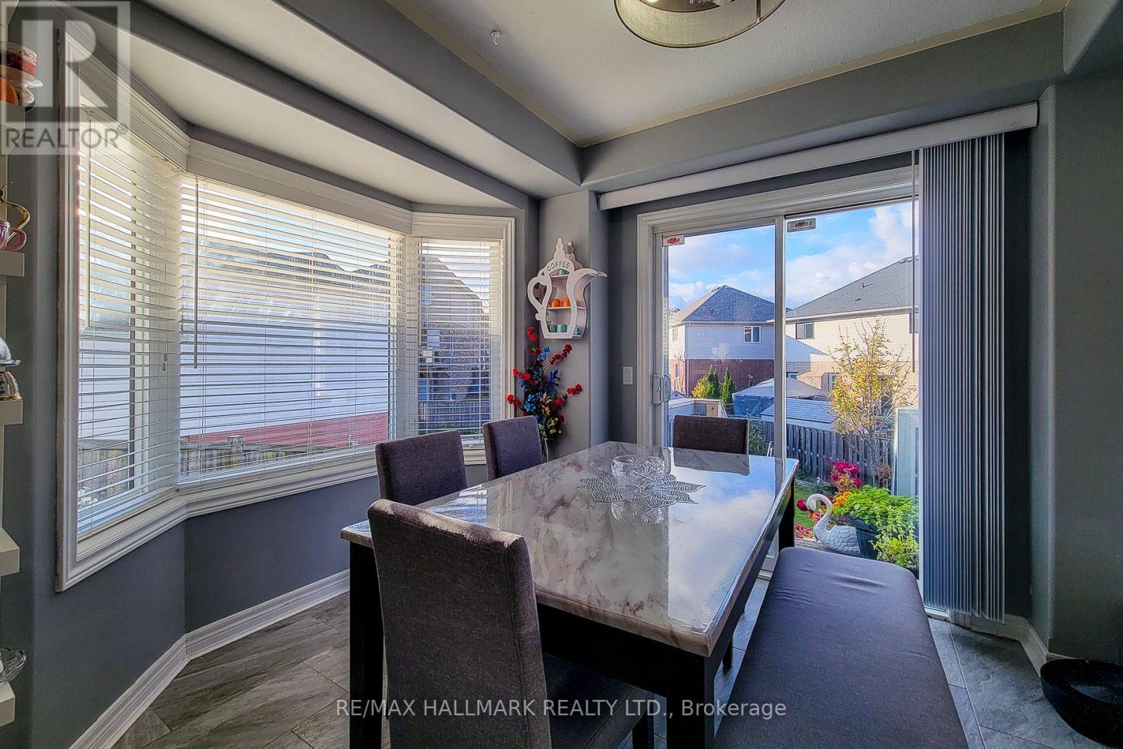 34 Marilyn Court, Hamilton, Ontario  L9B 2T5 - Photo 25 - X12484616