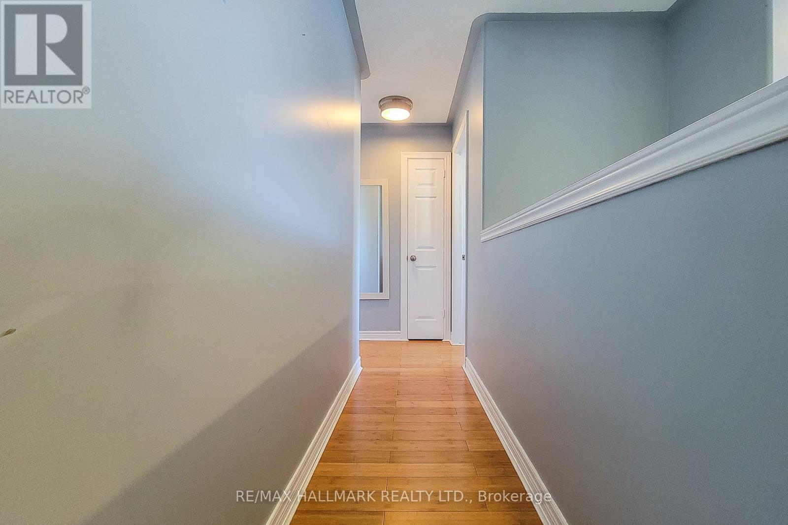 34 Marilyn Court, Hamilton, Ontario  L9B 2T5 - Photo 34 - X12484616