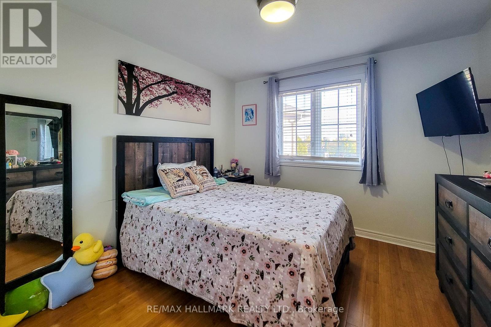 34 Marilyn Court, Hamilton, Ontario  L9B 2T5 - Photo 38 - X12484616