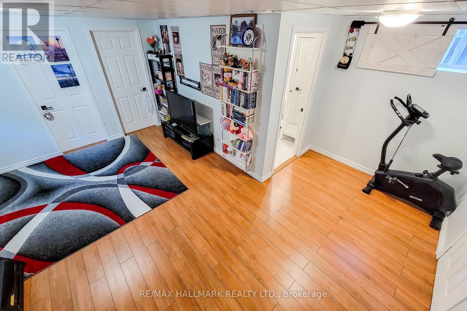 34 Marilyn Court, Hamilton, Ontario  L9B 2T5 - Photo 44 - X12484616