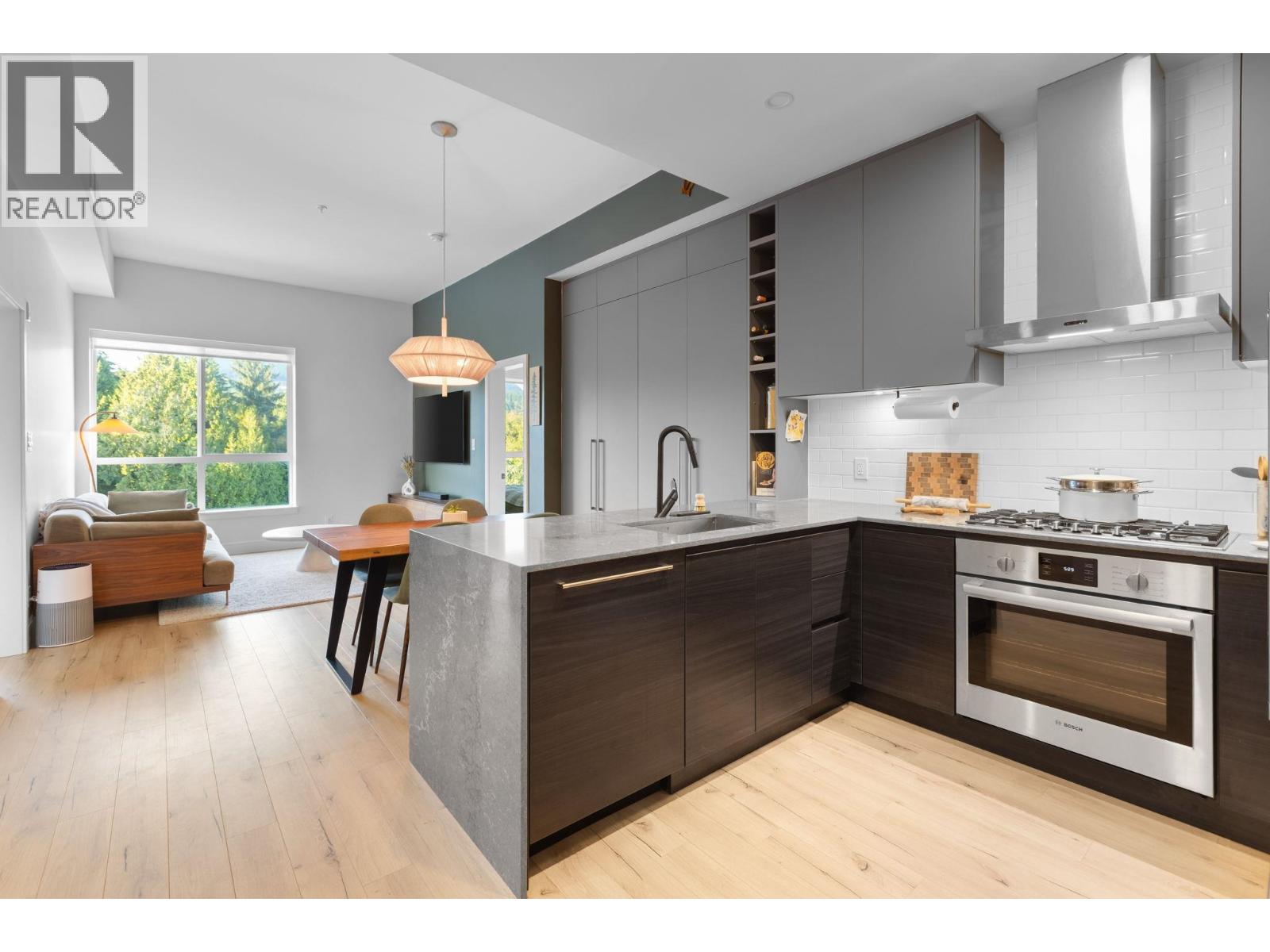 619 55 Klahanie Drive, Port Moody, British Columbia  V3H 0M9 - Photo 2 - R3062233
