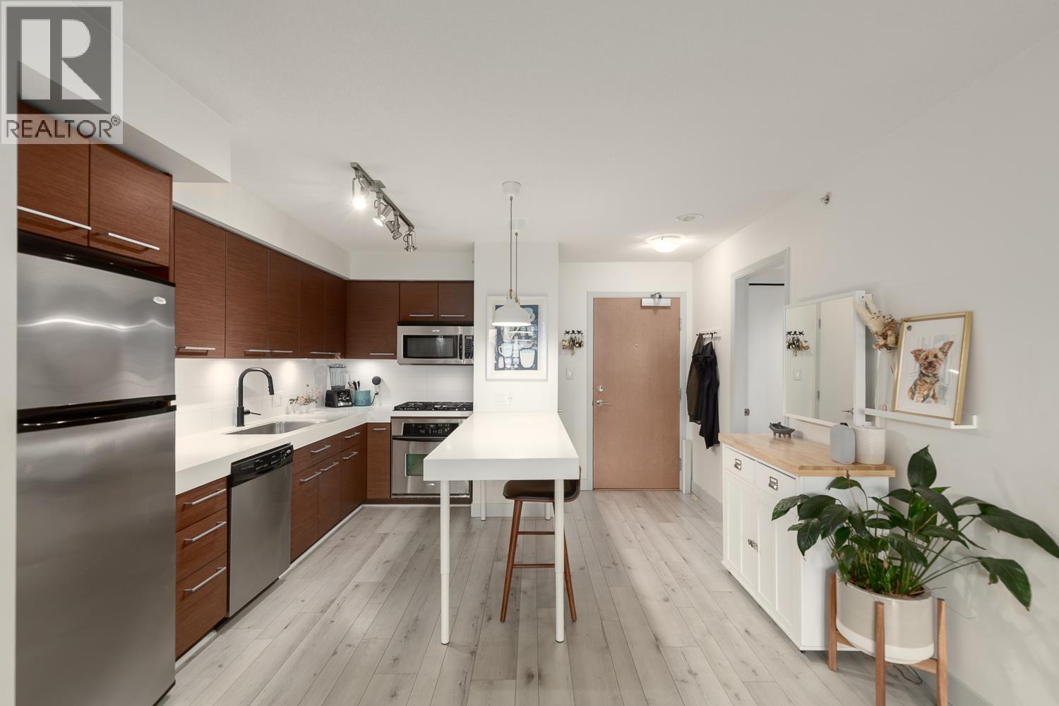 903 2770 Sophia Street, Vancouver, British Columbia  V5T 0A4 - Photo 2 - R3062244