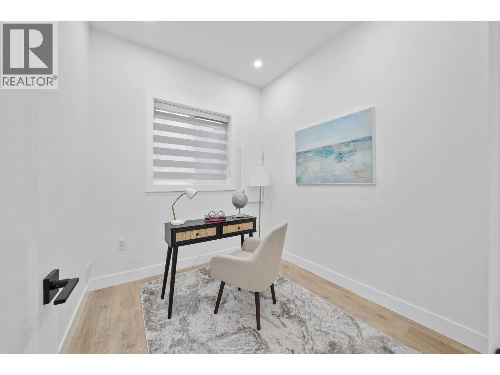 2995 E 17TH AVENUE, Vancouver, British Columbia