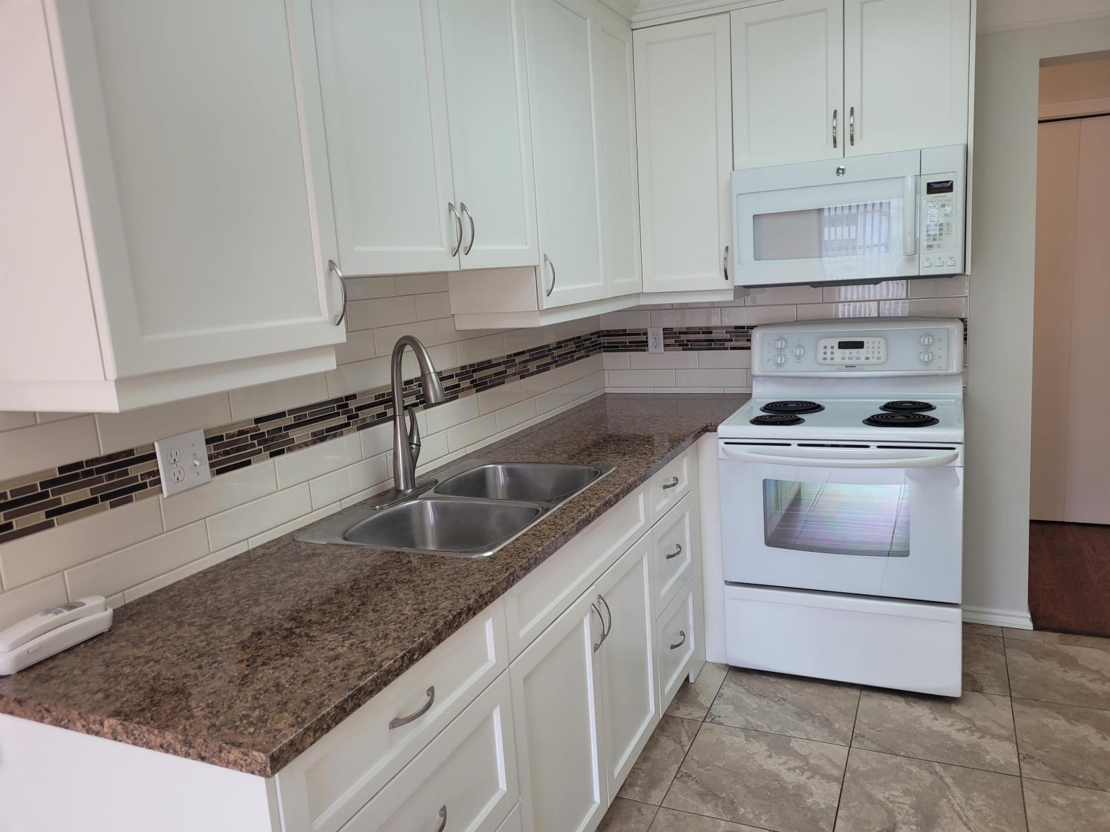 201 2414 Church Street, Abbotsford, British Columbia  V2T 3J7 - Photo 4 - R3052998