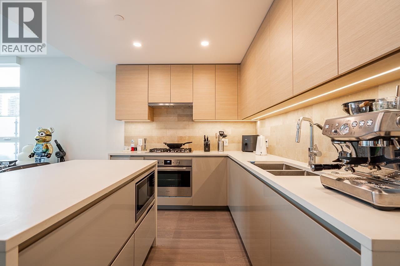 610 2108 Gilmore Avenue, Burnaby, British Columbia  V5C 0N8 - Photo 5 - R3062137