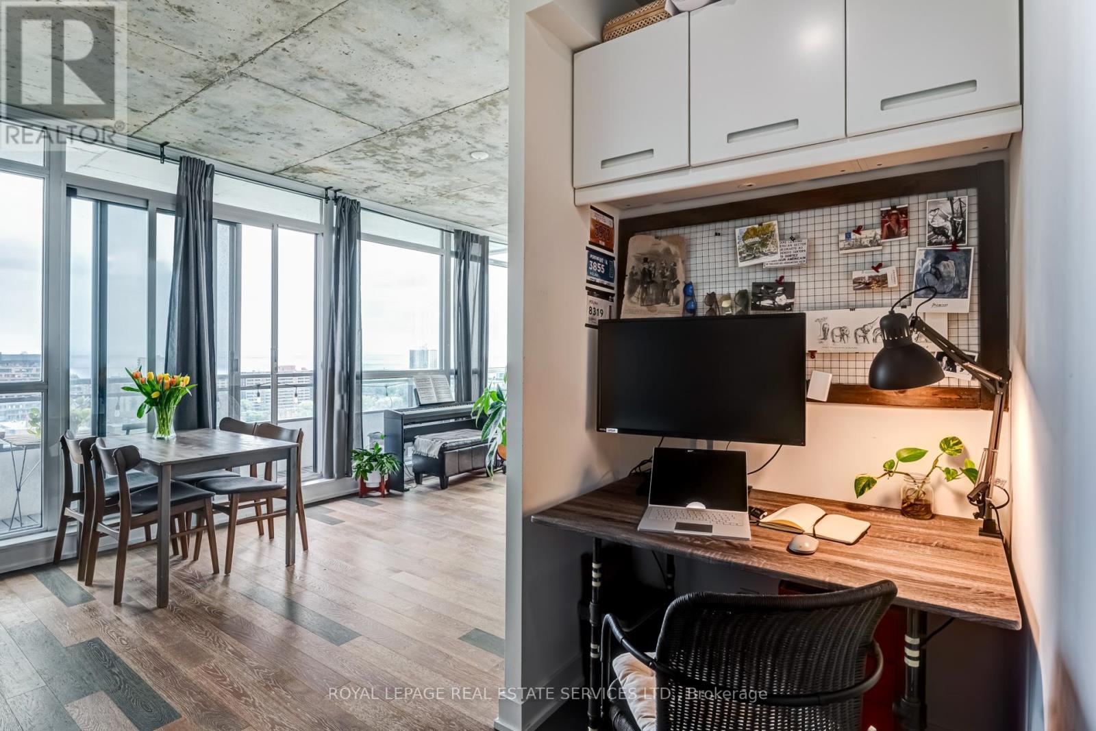 1908 - 20 Minowan Miikan Lane, Toronto, Ontario  M6J 0E5 - Photo 10 - C12478706
