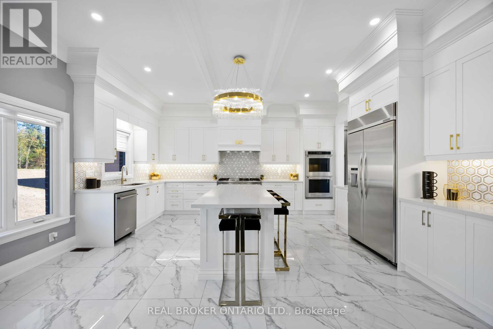 2236 Pemberton Way, Innisfil, Ontario  L0L 1K0 - Photo 26 - N12448484