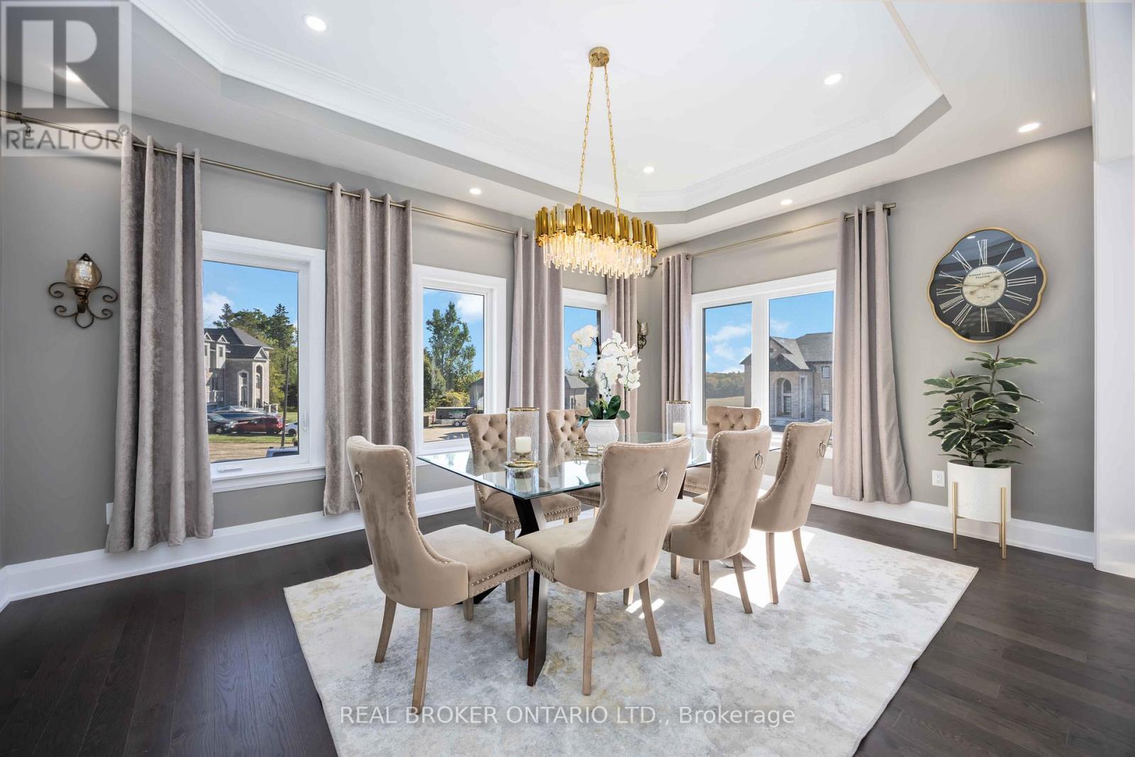 2236 Pemberton Way, Innisfil, Ontario  L0L 1K0 - Photo 5 - N12448484