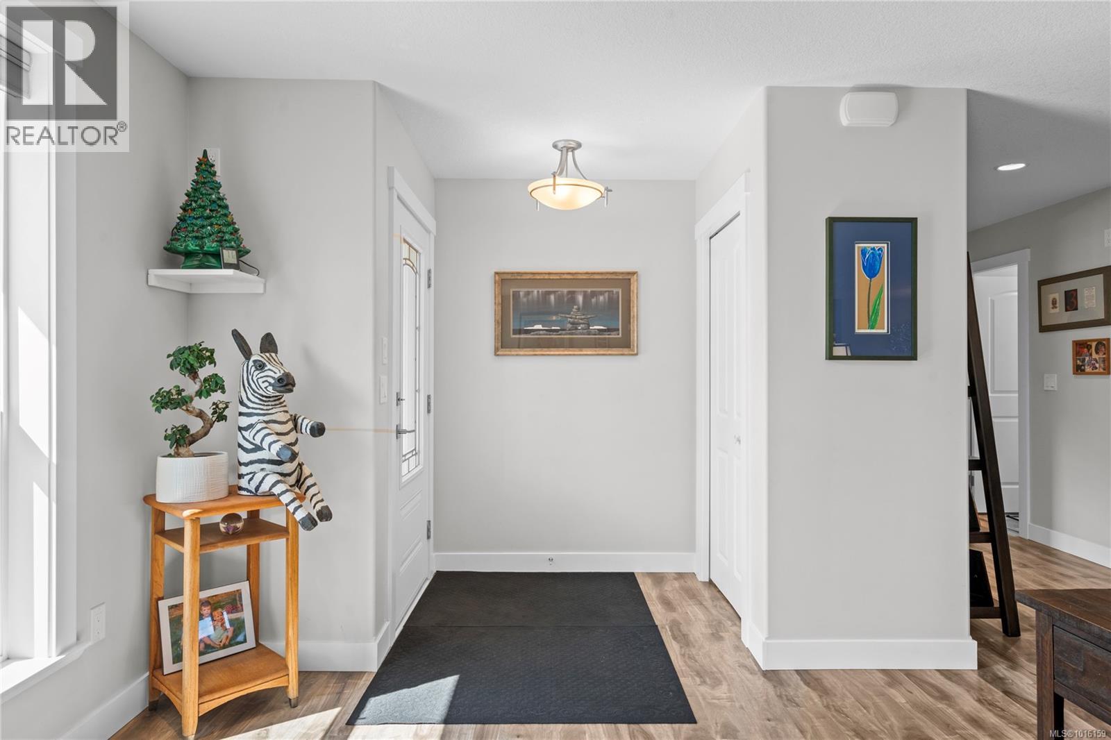 911 Poplar Way, Hilliers, British Columbia  V9K 1V8 - Photo 13 - 1016159