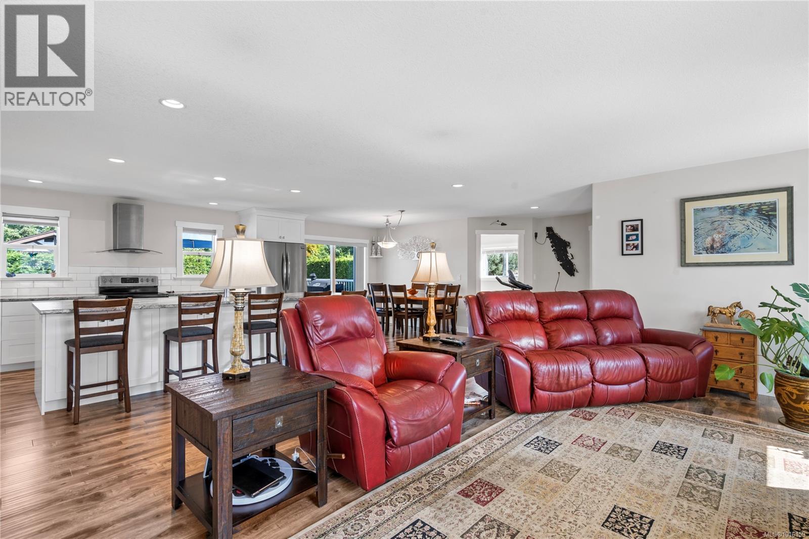 911 Poplar Way, Hilliers, British Columbia  V9K 1V8 - Photo 16 - 1016159