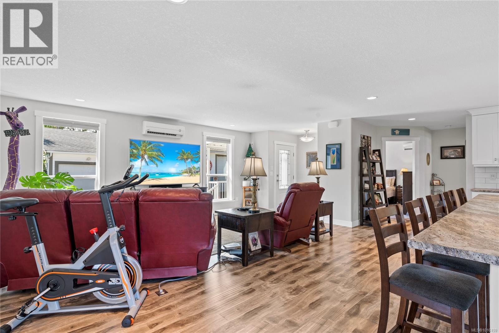 911 Poplar Way, Hilliers, British Columbia  V9K 1V8 - Photo 17 - 1016159