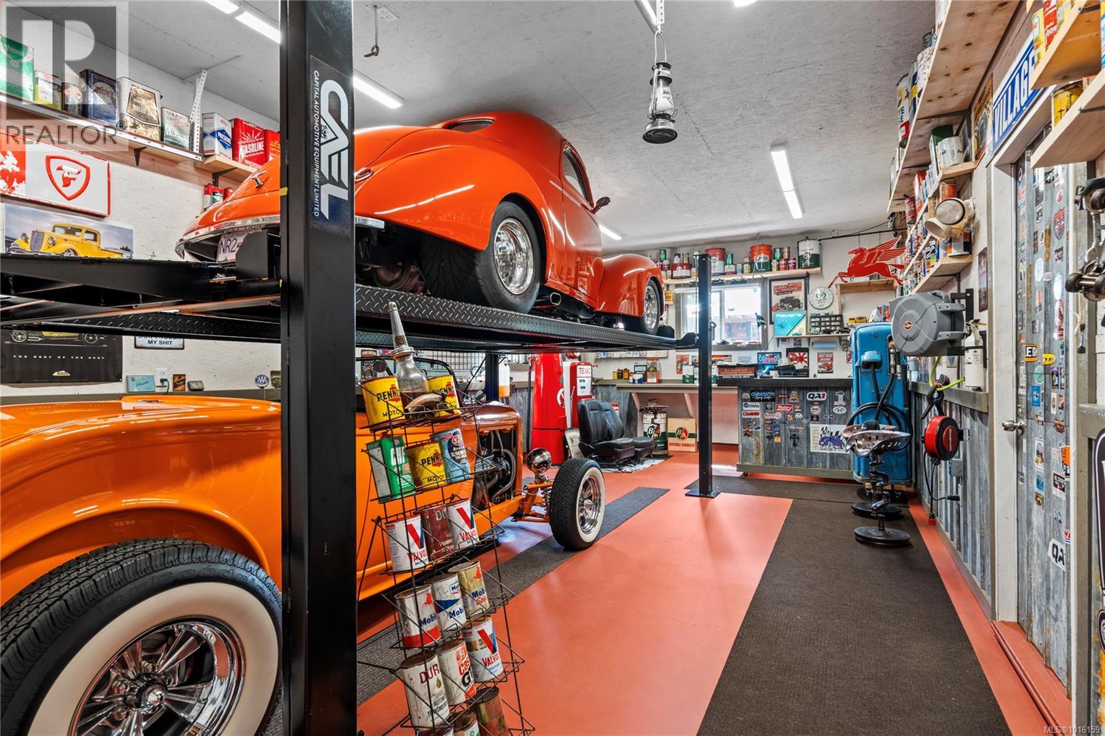 911 Poplar Way, Hilliers, British Columbia  V9K 1V8 - Photo 8 - 1016159