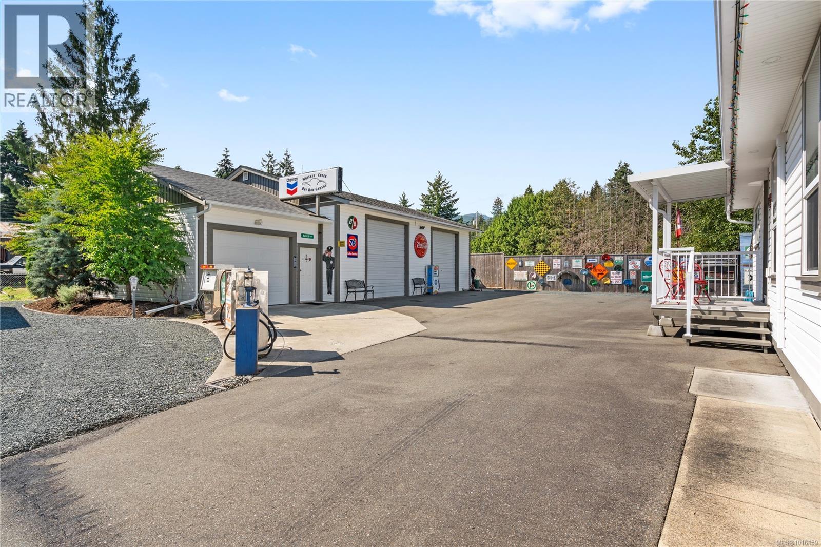 911 Poplar Way, Hilliers, British Columbia  V9K 1V8 - Photo 42 - 1016159