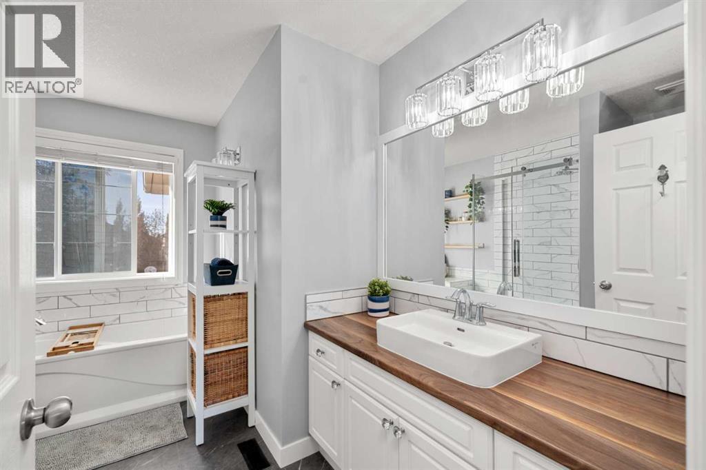 131 Crystalridge Court, Okotoks, Alberta  T1S 1X7 - Photo 21 - A2260111