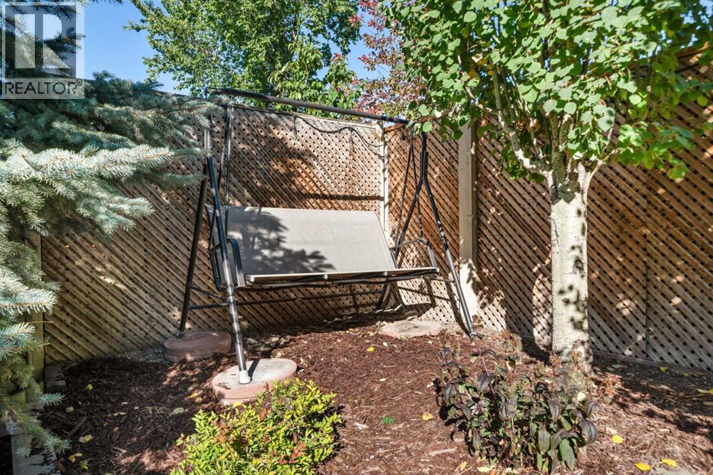 131 Crystalridge Court, Okotoks, Alberta  T1S 1X7 - Photo 35 - A2260111