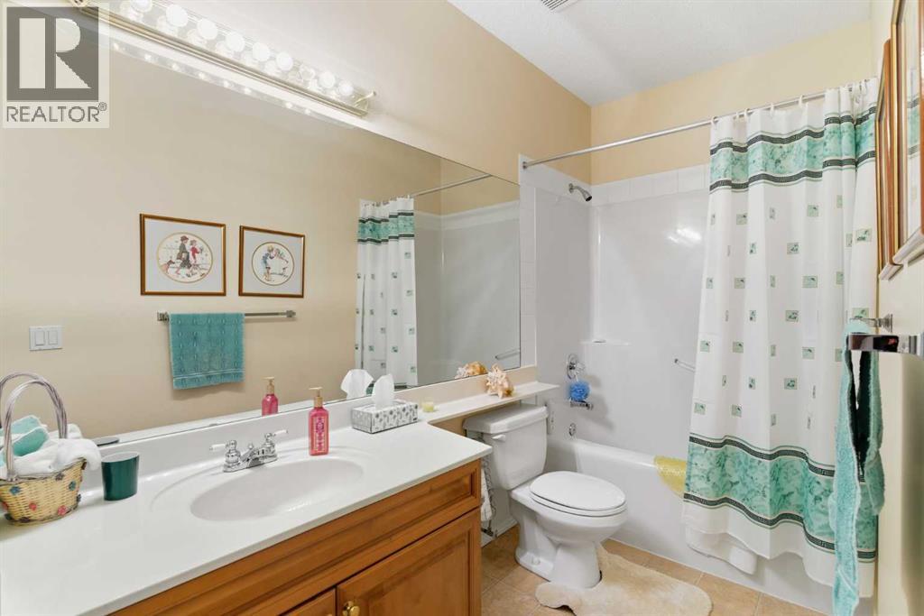 108 Hamptons Heights Nw, Calgary, Alberta  T3A 5S1 - Photo 44 - A2263257