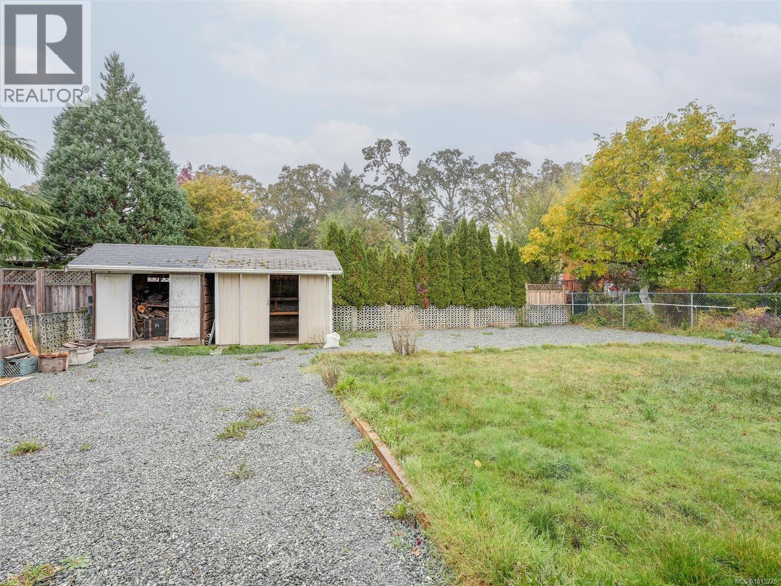 970 Ambassador Ave, Saanich, British Columbia  V8X 3N2 - Photo 26 - 1015275