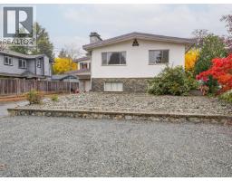 970 Ambassador Ave Lake Hill